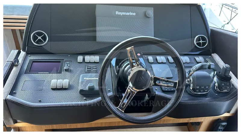  Yacht Photos Pics Absolute 52