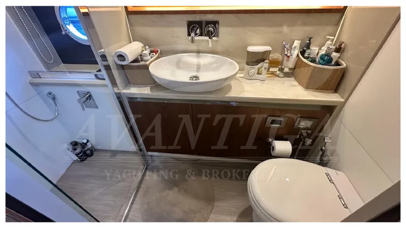  Yacht Photos Pics Absolute 52