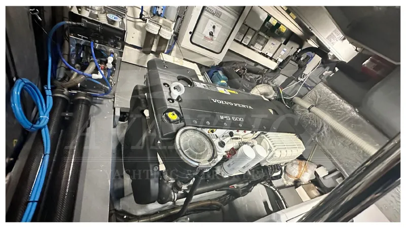  Yacht Photos Pics Absolute 52