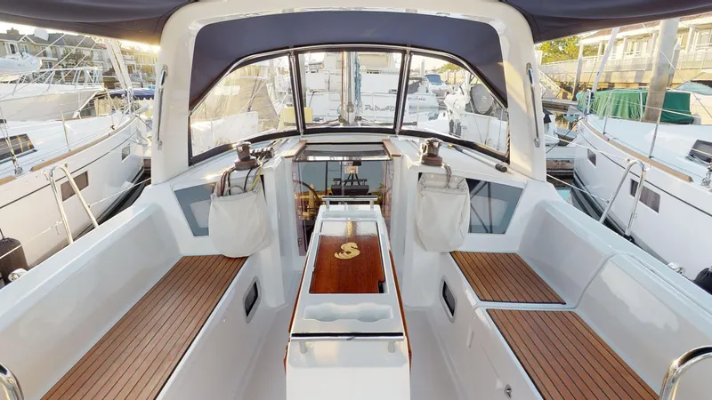 Angele Yacht Photos Pics 