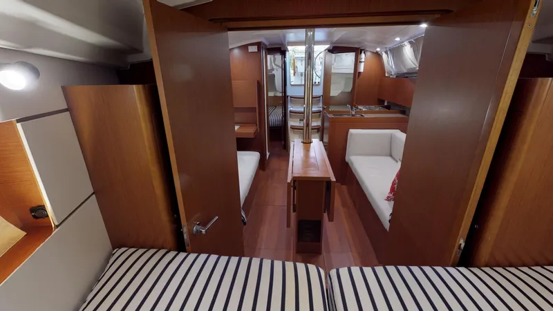 Angele Yacht Photos Pics 