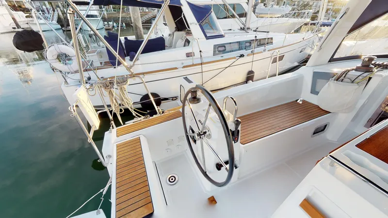 Angele Yacht Photos Pics 