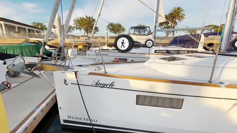 Angele Yacht Photos Pics 