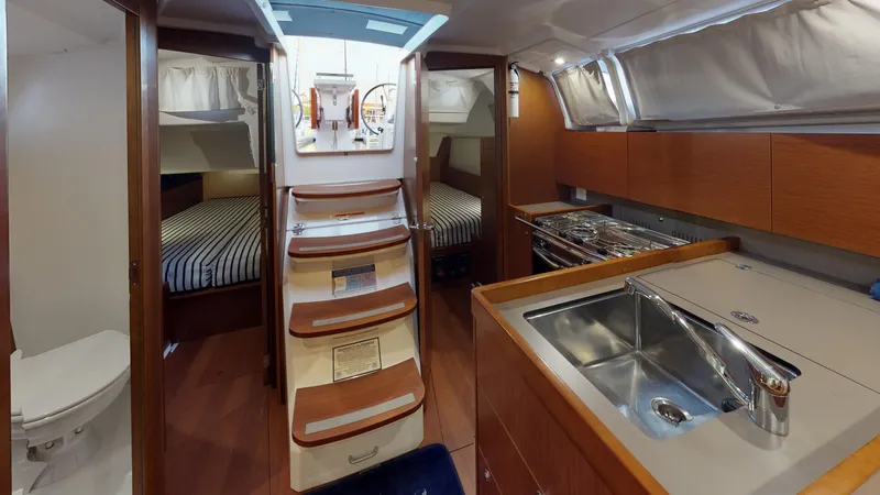 Angele Yacht Photos Pics 