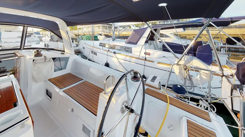 Angele Yacht Photos Pics 