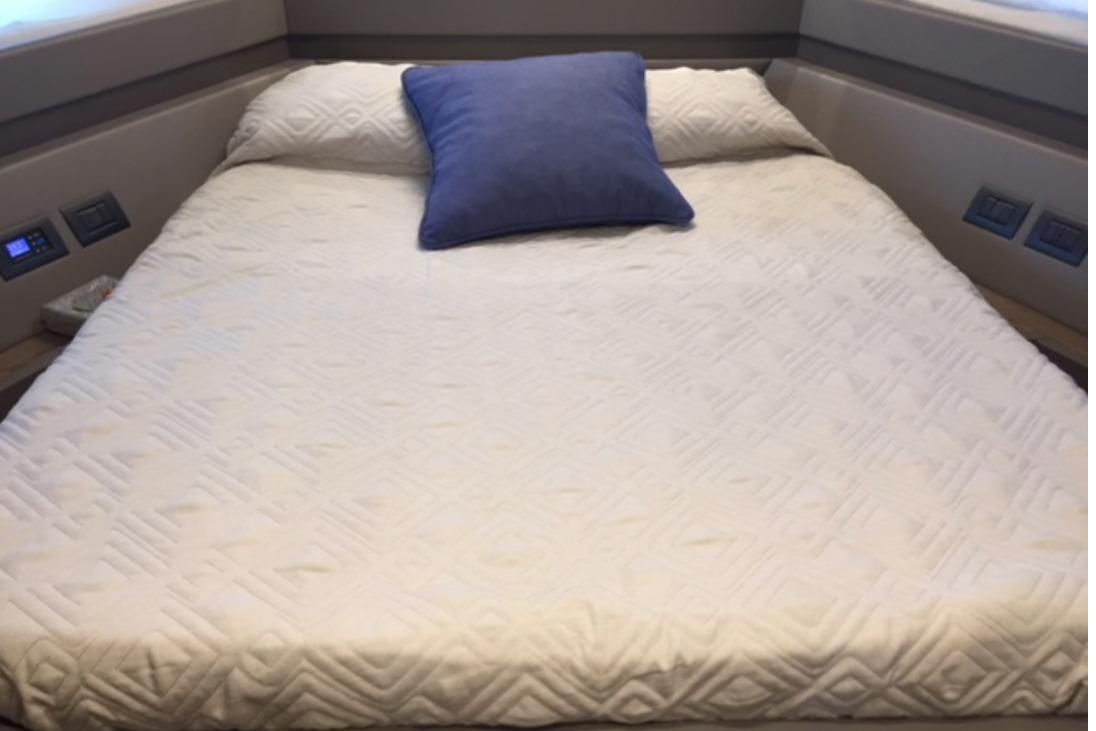 2017 Ferretti Yachts 56 