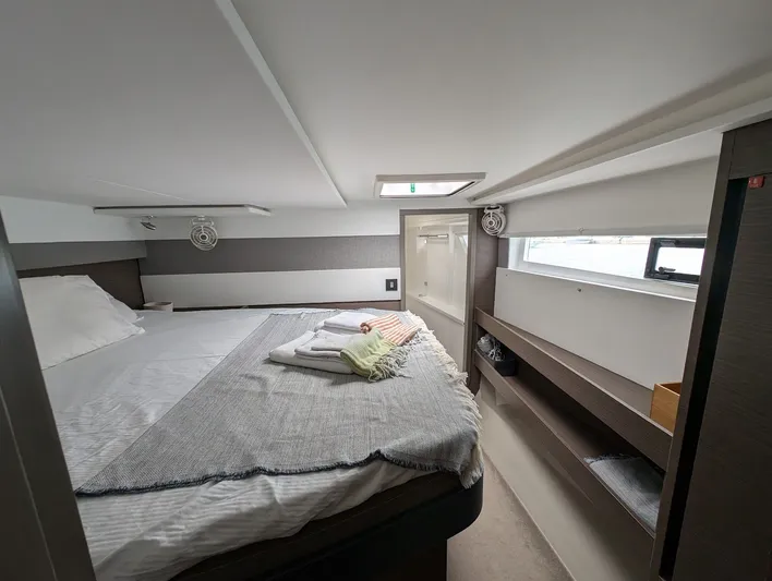 Sophia Yacht Photos Pics 