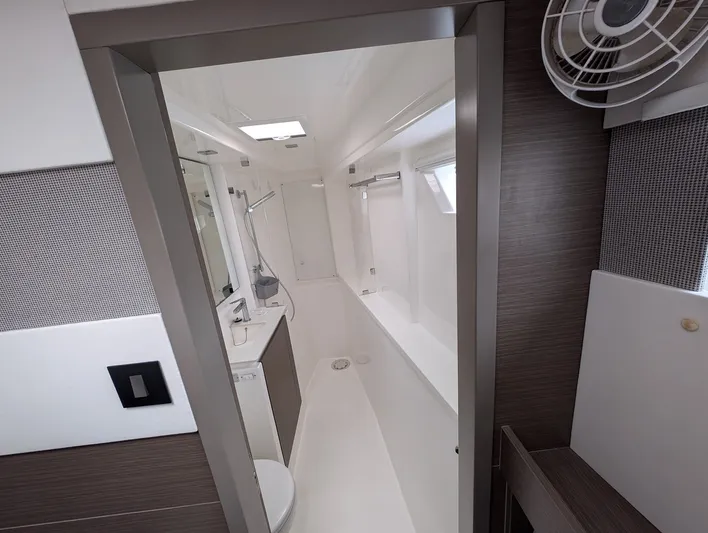 Sophia Yacht Photos Pics 