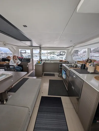 Sophia Yacht Photos Pics 