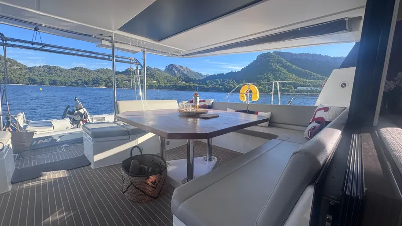 Sophia Yacht Photos Pics 