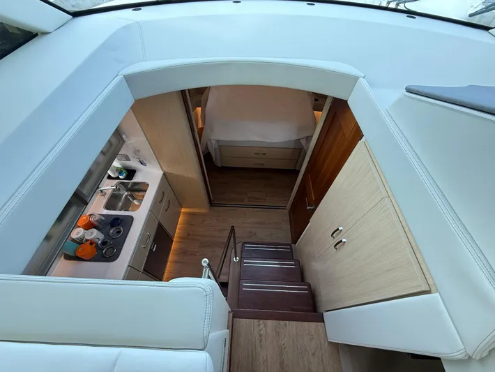  Yacht Photos Pics 2024 REGAL 42 FXO - Image 18