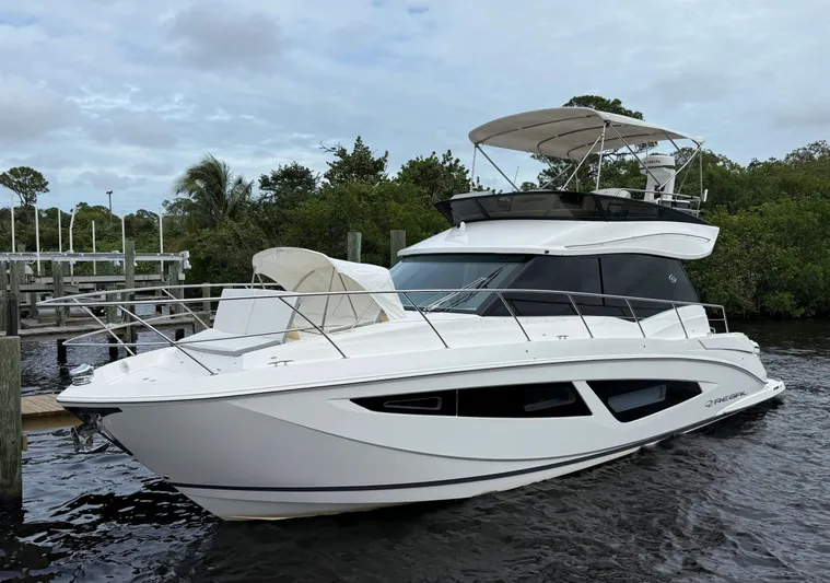  Yacht Photos Pics 2024 REGAL 42 FXO - Image 1