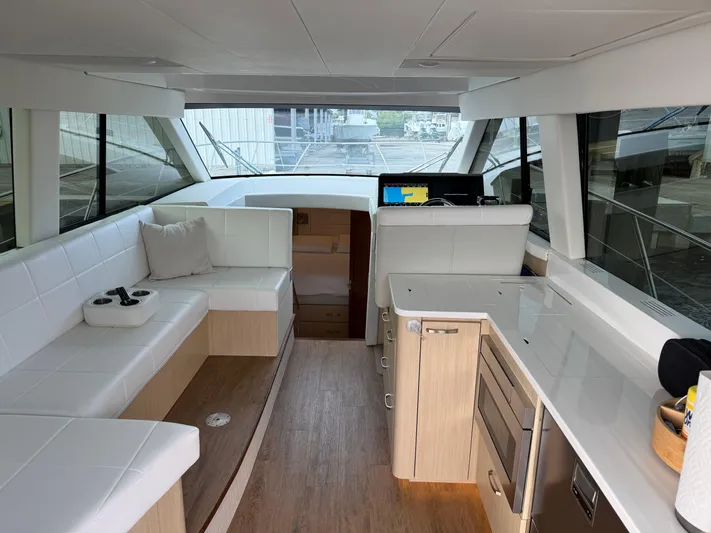  Yacht Photos Pics 2024 REGAL 42 FXO - Image 8