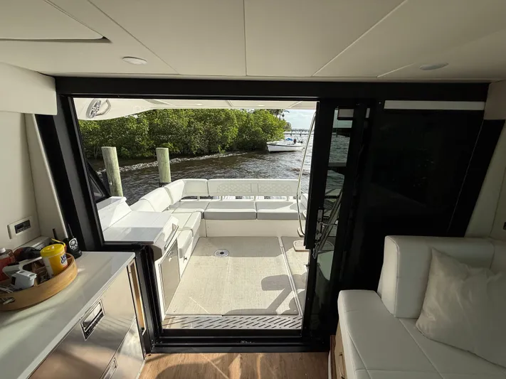  Yacht Photos Pics 2024 REGAL 42 FXO - Image 27