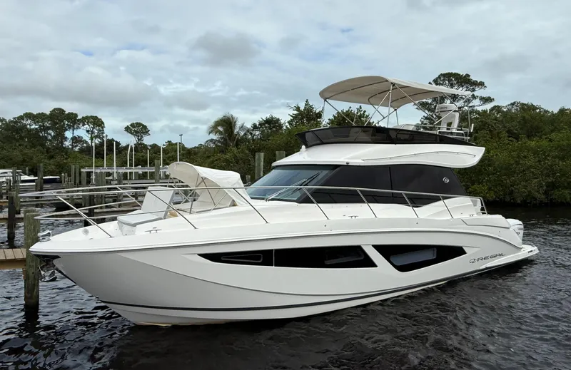 Yacht Photos Pics 2024 REGAL 42 FXO - Image 3