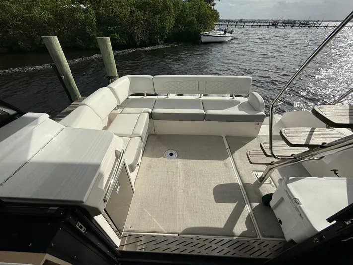  Yacht Photos Pics 2024 REGAL 42 FXO - Image 28