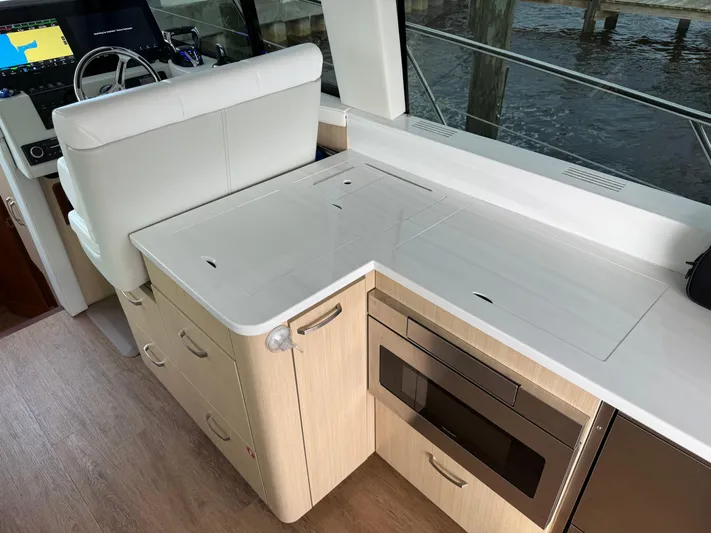  Yacht Photos Pics 2024 REGAL 42 FXO - Image 13