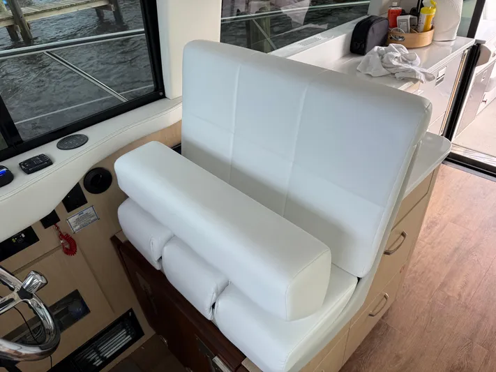  Yacht Photos Pics 2024 REGAL 42 FXO - Image 17