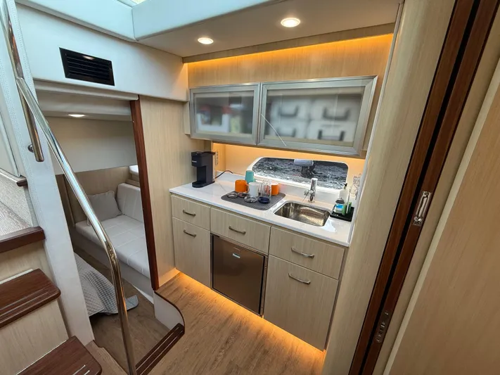  Yacht Photos Pics 2024 REGAL 42 FXO - Image 20