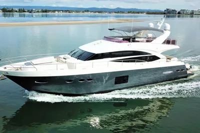Princess Flybridge 72 Motor Yacht