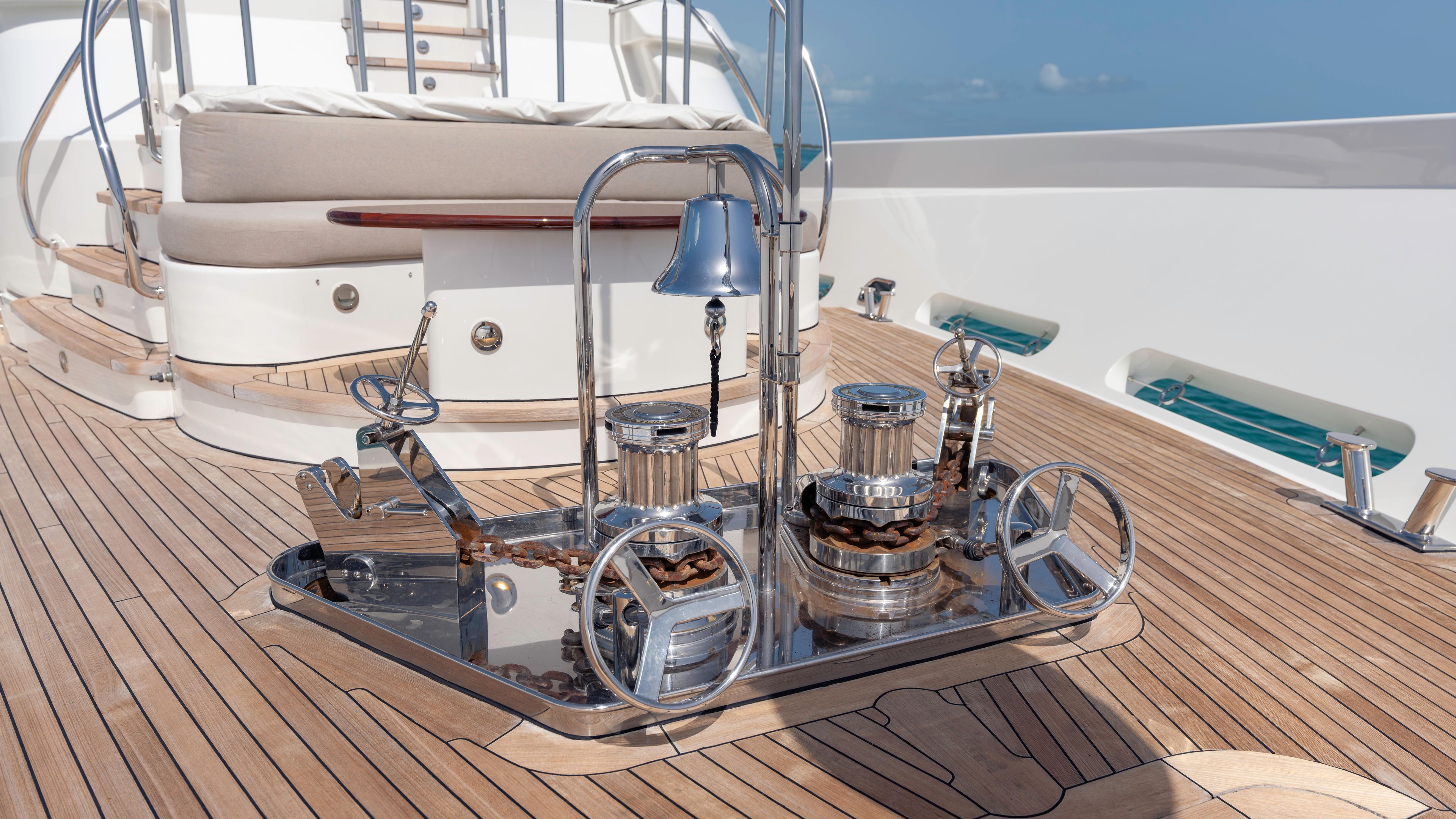 Yacht
