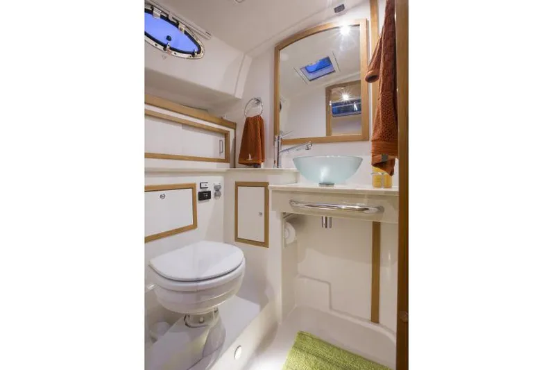  Yacht Photos Pics Manufacturer Provided Image