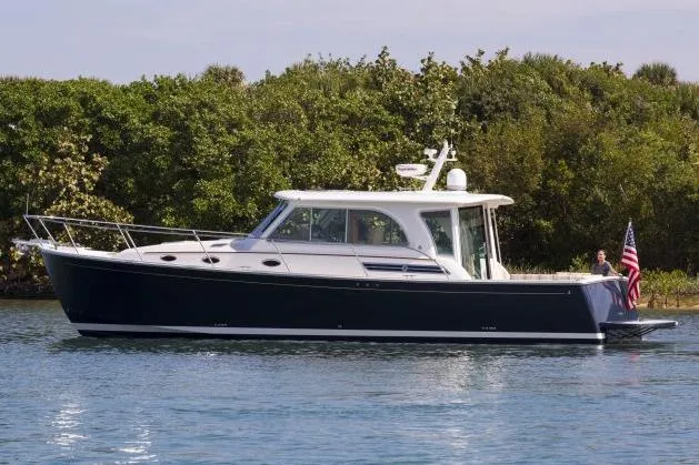  Yacht Photos Pics Manufacturer Provided Image