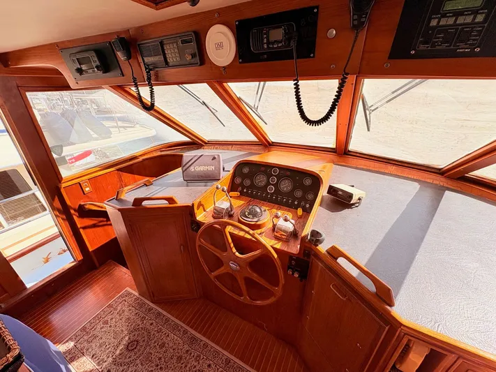 Freedom Yacht Photos Pics 