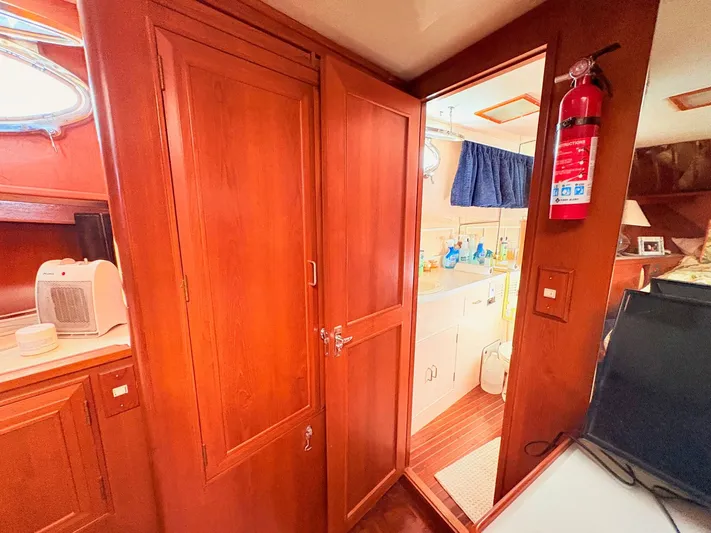 Freedom Yacht Photos Pics 