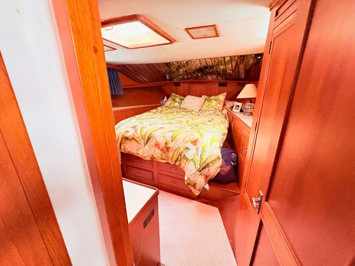 Freedom Yacht Photos Pics 