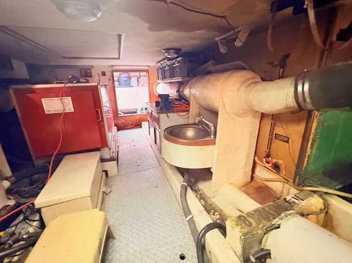 Freedom Yacht Photos Pics 