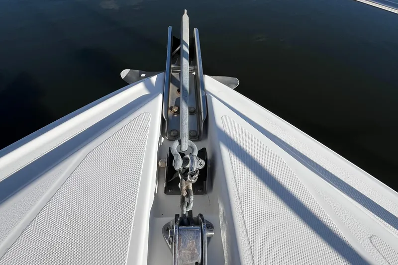 Two Can Do It Yacht Photos Pics Bow view of 2000 Cruisers Yachts 4450, featuring anchor and deck details.