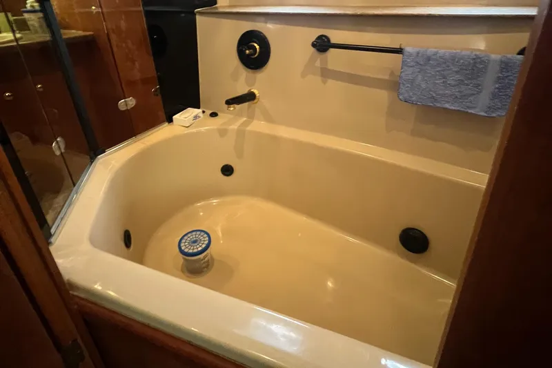 Two Can Do It Yacht Photos Pics 