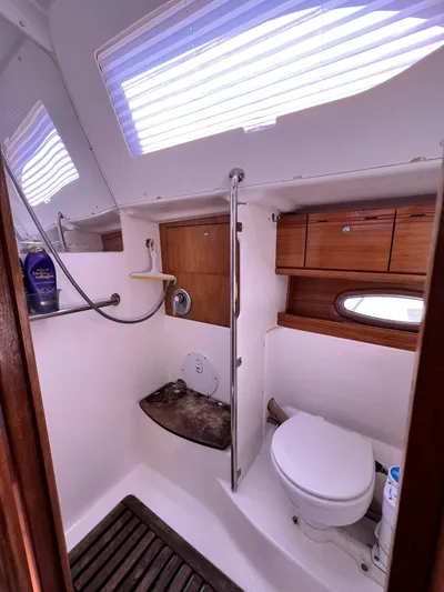 Sv Searching For The Edge Yacht Photos Pics 