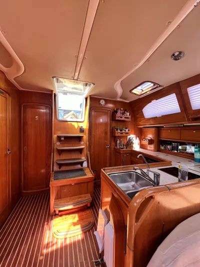 Sv Searching For The Edge Yacht Photos Pics 