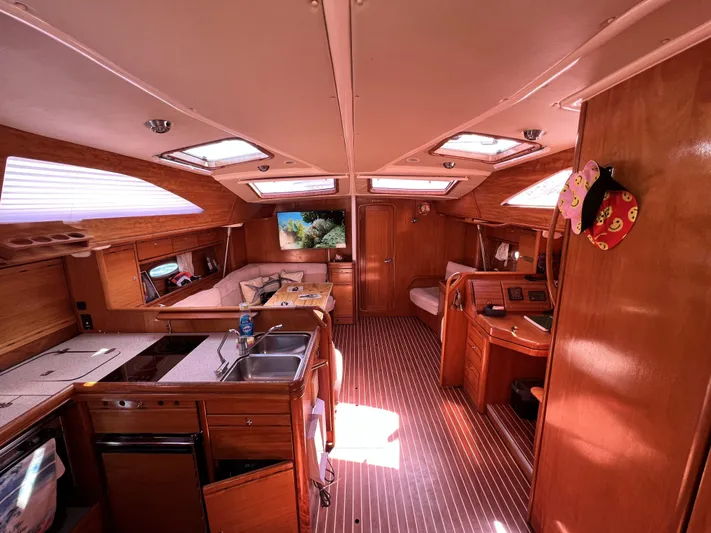 Sv Searching For The Edge Yacht Photos Pics 