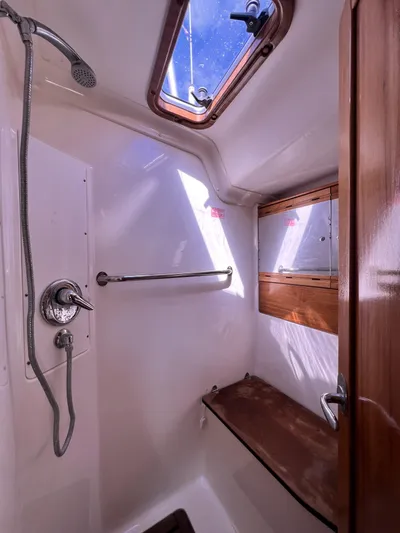 Sv Searching For The Edge Yacht Photos Pics 