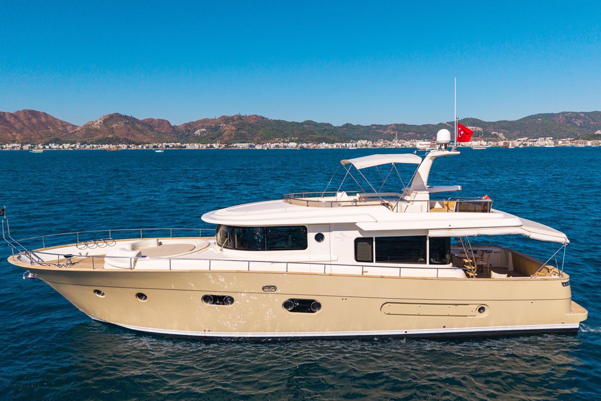 2011 Apreamare 68 