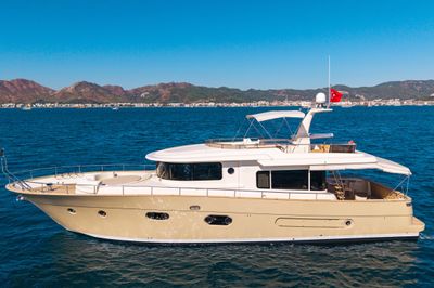 Yacht
