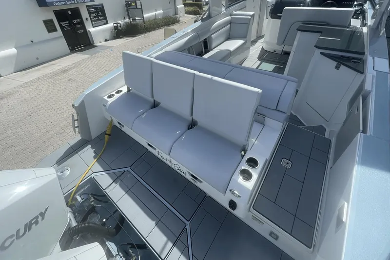 Four Seas Yacht Photos Pics 