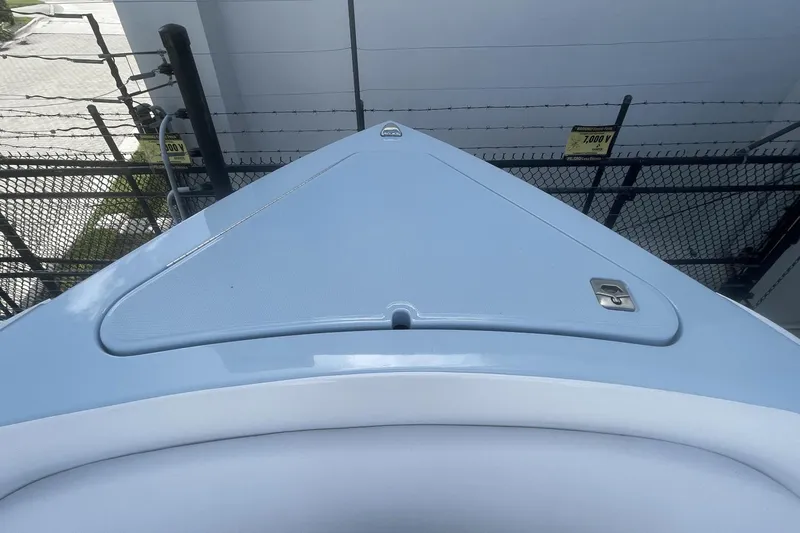 Four Seas Yacht Photos Pics 