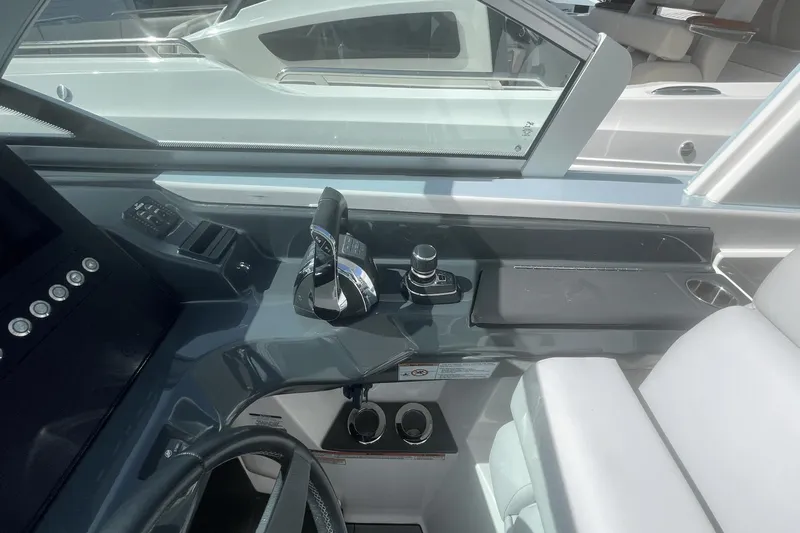 Four Seas Yacht Photos Pics 