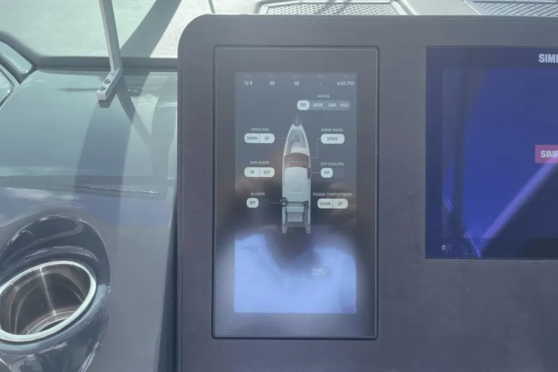 Four Seas Yacht Photos Pics 