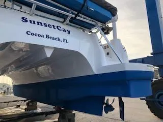 Sunset Cay Yacht Photos Pics 