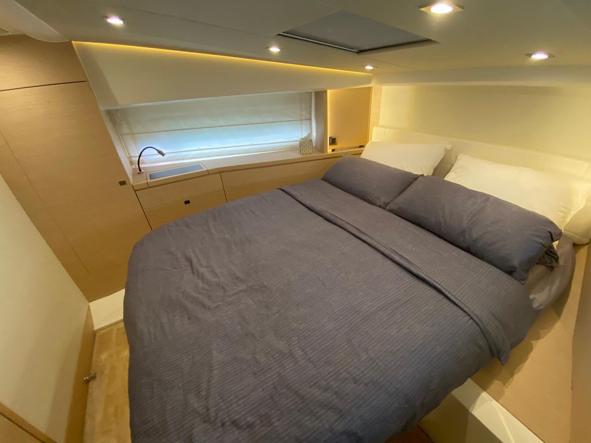 2016 Prestige 45 