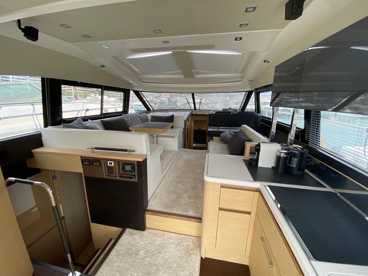 2016 Prestige 45 