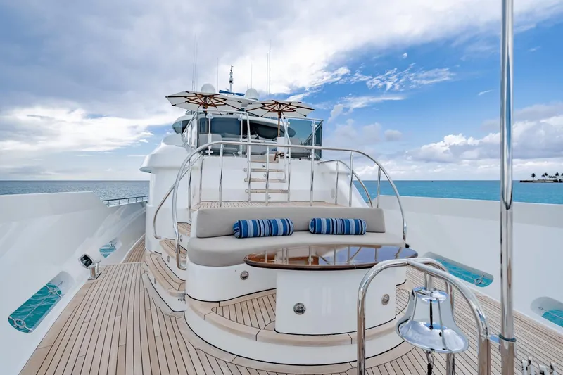 Far Niente Yacht Photos Pics 