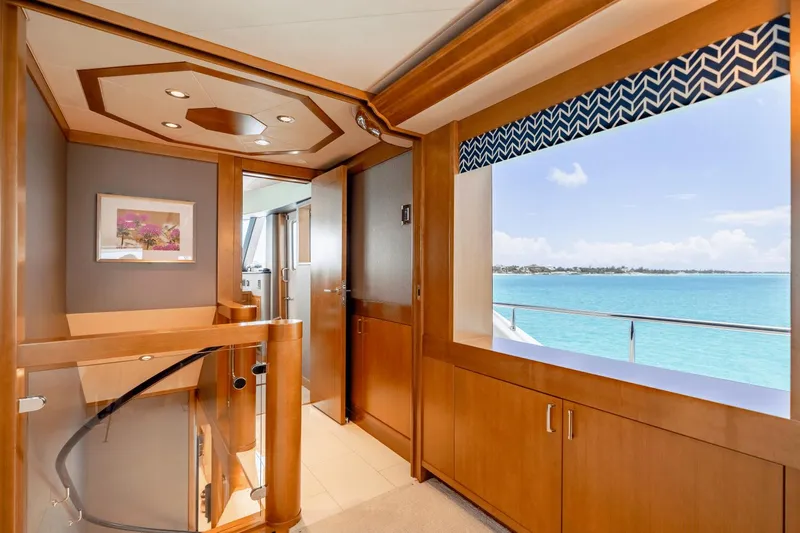 Far Niente Yacht Photos Pics 