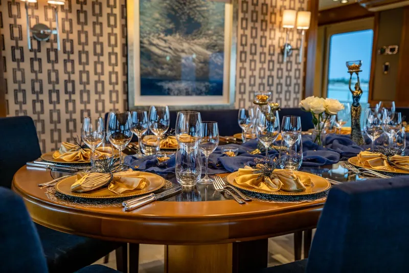 Far Niente Yacht Photos Pics 