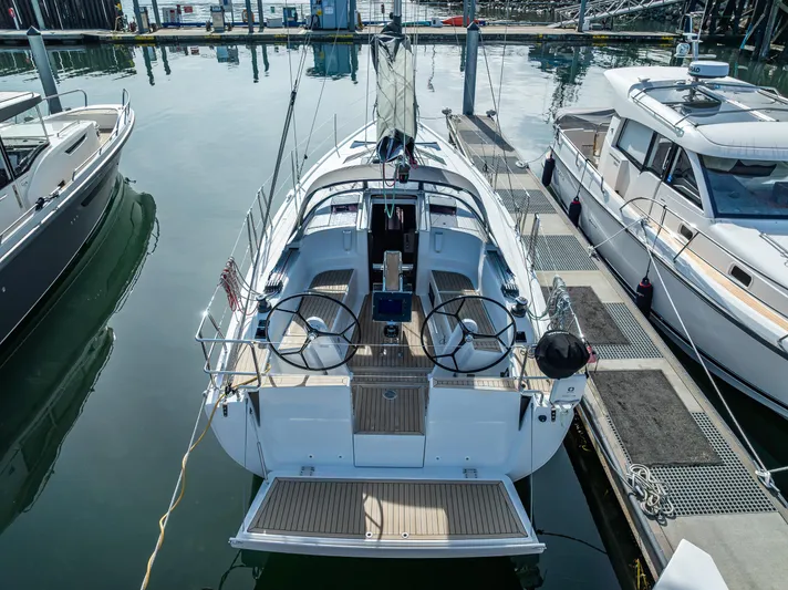 Gretel Yacht Photos Pics 